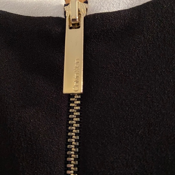 Gorgeous Calvin Klein Dress - Picture 8 of 8